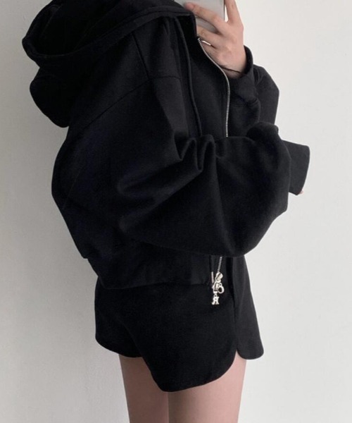 semplice(センプリチェ)の「ジップアップ パーカー ショートパンツ セット(セットアップ・レディース・ブラック/ブルー/グレー/ダークグレー・F)」の14枚目の写真