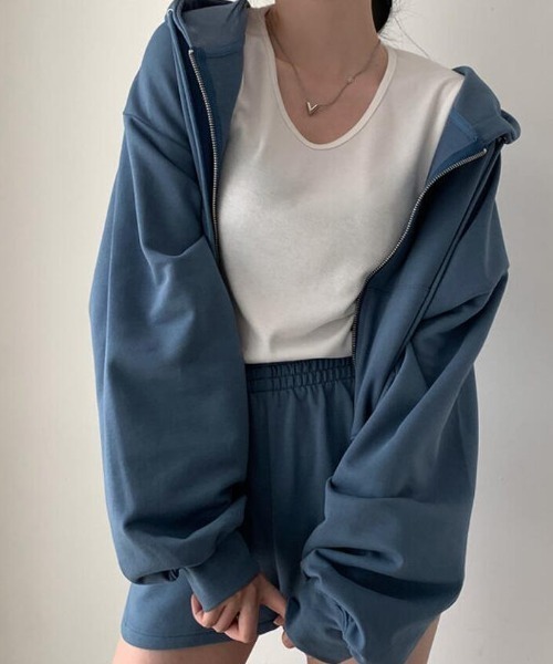semplice(センプリチェ)の「ジップアップ パーカー ショートパンツ セット(セットアップ・レディース・ブラック/ブルー/グレー/ダークグレー・F)」の21枚目の写真