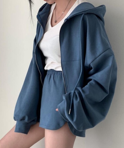 semplice(センプリチェ)の「ジップアップ パーカー ショートパンツ セット(セットアップ・レディース・ブラック/ブルー/グレー/ダークグレー・F)」の22枚目の写真