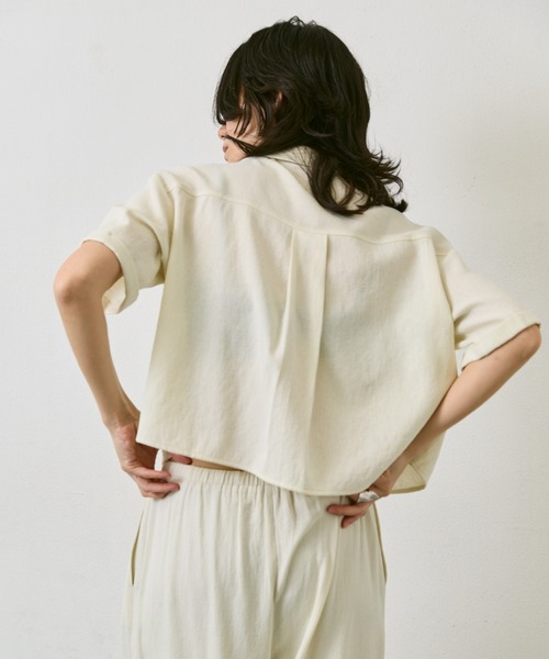 AIC.（エーアイシー）の「リネンライククロップドシャツ/セットアップ可能（シャツ/ブラウス・レディース・ブラック/アイボリー・FREE）」の8枚目の写真