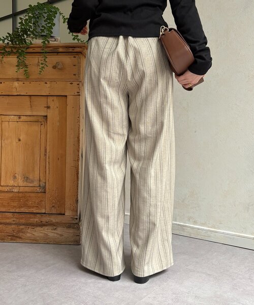 Thevon(ゼボン)の「リネンタッチストライプタックパンツ(その他パンツ・レディース・ベージュ/ホワイト系その他/ブラウン・S/M)」の6枚目の写真