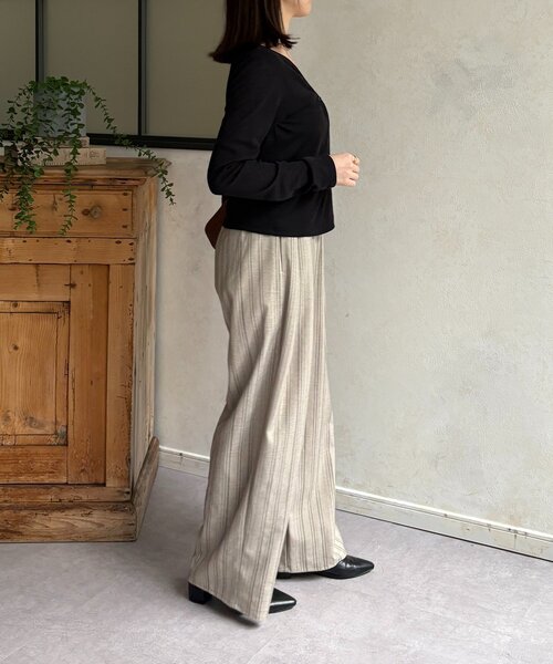 Thevon(ゼボン)の「リネンタッチストライプタックパンツ(その他パンツ・レディース・ベージュ/ホワイト系その他/ブラウン・S/M)」の10枚目の写真