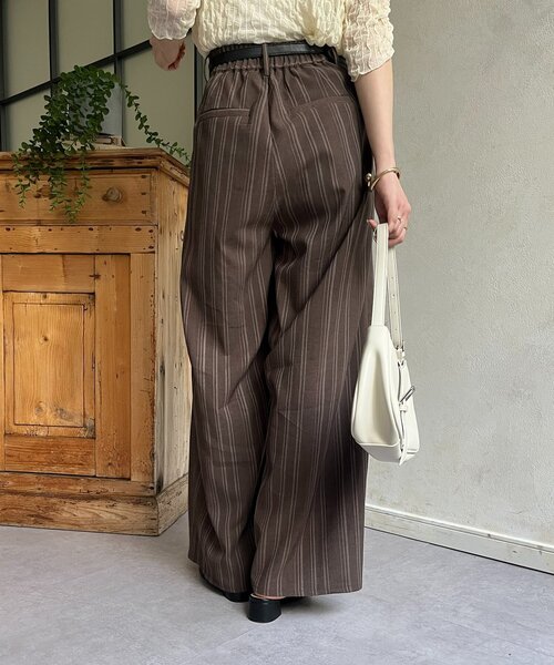 Thevon(ゼボン)の「リネンタッチストライプタックパンツ(その他パンツ・レディース・ベージュ/ホワイト系その他/ブラウン・S/M)」の13枚目の写真