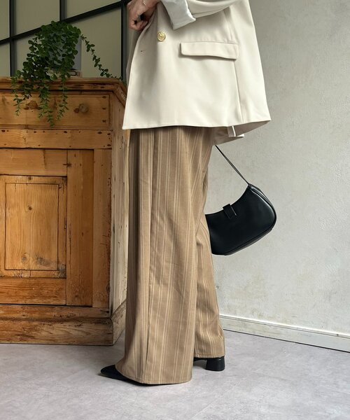 Thevon(ゼボン)の「リネンタッチストライプタックパンツ(その他パンツ・レディース・ベージュ/ホワイト系その他/ブラウン・S/M)」の19枚目の写真
