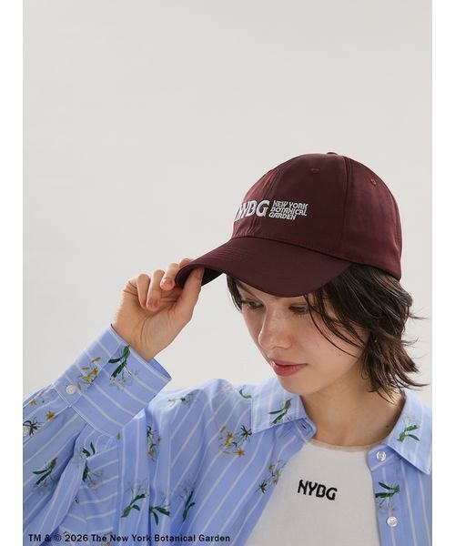 emmi（エミ）の「【emmi×NYBG】サテンロゴキャップ（キャップ・レディース・ブラック/オフホワイト/ブラウン・F）」の19枚目の写真
