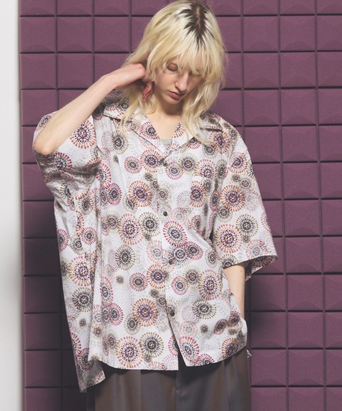 MAISON SPECIAL(メゾンスペシャル)の「《UNISEX》【Italian Dead Stock Fabric】Prime-Over Open Collar Short Sleeve Shirt/【イタリアンデッドストックファブリック】プライムオーバーオープンカラーショートスリーブシャツ【MAISON SPECIAL/メゾンスペシャル】(シャツ/ブラウス・メンズ・レッド/オレンジ/ブラウン/ホワイト/チャコールグレー/ブラック・2/1/0)」の2枚目の写真