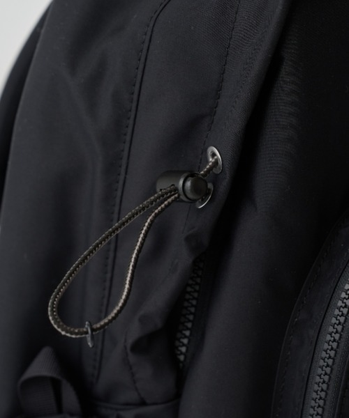 CIE(シー)の「【CIE】DAYPACK MINI(バックパック/リュック・メンズ・ブラック/ブルー・FREE)」の8枚目の写真