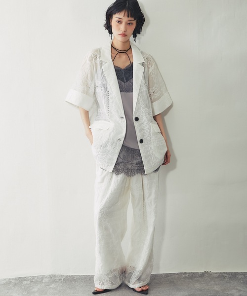 ANOTHER S(アナザーエス)の「シアー刺繍半袖ダブルジャケット(テーラードジャケット・レディース・オフホワイト/ブラック・FREE)」の5枚目の写真
