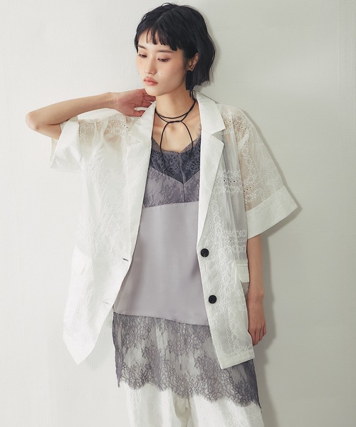 ANOTHER S(アナザーエス)の「シアー刺繍半袖ダブルジャケット(テーラードジャケット・レディース・オフホワイト/ブラック・FREE)」の12枚目の写真