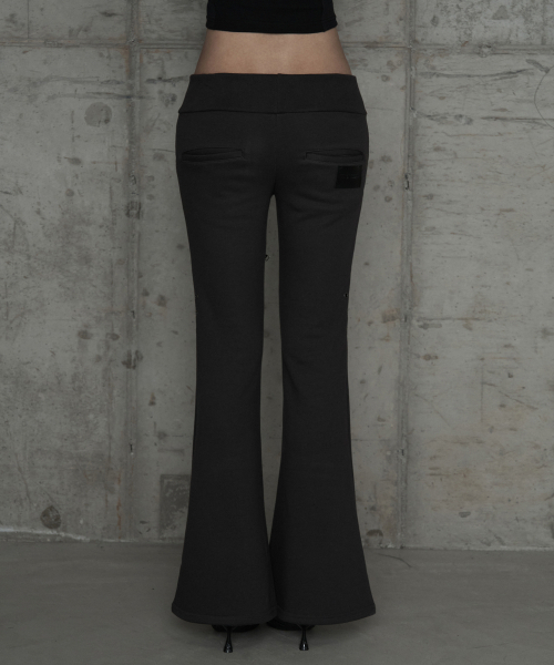 ETRE AU SOMMET(エトレオソメ)の「Lace Zipper Layer Bootcut Pants (Dark Gray)(その他パンツ・レディース・ダークグレー・FREE)」の3枚目の写真