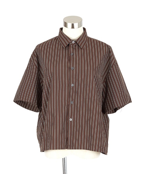 a.p.o.v.(エーピーオービー)の「a.p.o.v. クロップド丈オーバーサイズストライプシャツ(シャツ/ブラウス・メンズ・ブラック/ブラウン・ONESIZE)」の12枚目の写真