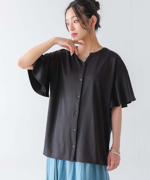 n'OrLABEL(ノアールレーベル)の「【接触冷感・イージーケア】キーネックフレア袖カットソー(シャツ/ブラウス・レディース・ブラック/ブルー/ピンクベージュ/オフホワイト・1/2)」の2枚目の写真