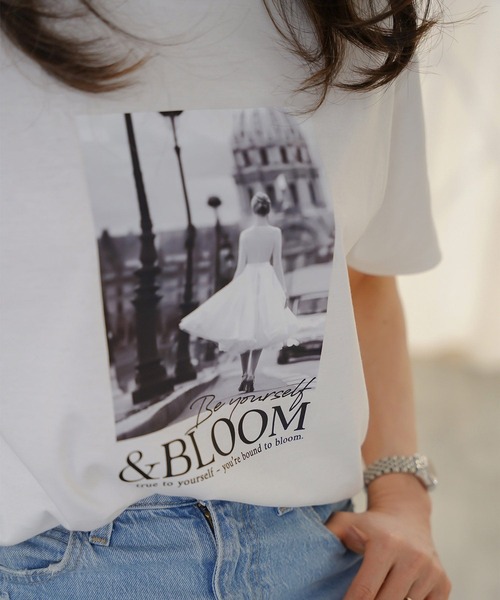 &BLOOM(アンドブルーム)の「プリント Tシャツ (パリ風景フォト) &BLOOM(アンドブルーム)(Tシャツ/カットソー・レディース・ホワイト・M/L)」の2枚目の写真