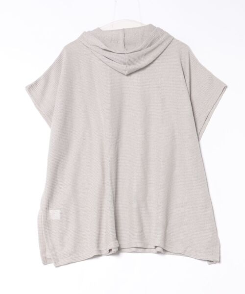 antiqua（アンティカ）の「カラミ風フーデットトップス（その他トップス・レディース・ベージュ/ブラック・ONESIZE）」の3枚目の写真
