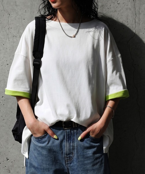 antiqua(アンティカ)の「パウダータッチ 綿100 ボートネック 配色 Tシャツ(Tシャツ/カットソー・レディース・ダークグレー/ブラック/ホワイト/ネイビー・ONESIZE)」の1枚目の写真