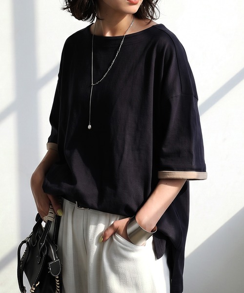 antiqua(アンティカ)の「パウダータッチ 綿100 ボートネック 配色 Tシャツ(Tシャツ/カットソー・レディース・ダークグレー/ブラック/ホワイト/ネイビー・ONESIZE)」の2枚目の写真