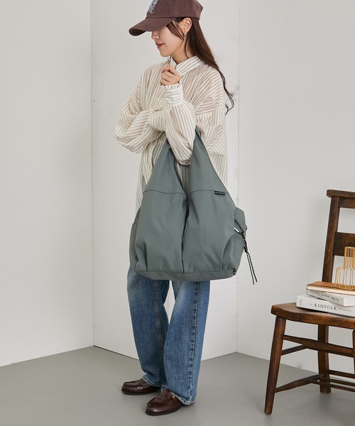 ALTROSE(アルトローズ)の「【ALT ROSE】ティムトートバッグ 250109(トートバッグ・レディース・ベージュ/グレー/アイボリー/ブラック・FREE)」の19枚目の写真