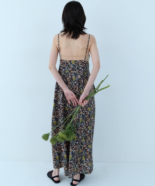 flaeu(フラユ)の「Vintage Flower Camisole Dress(ワンピース・レディース・ブラック/アイボリー・FREE)」の11枚目の写真