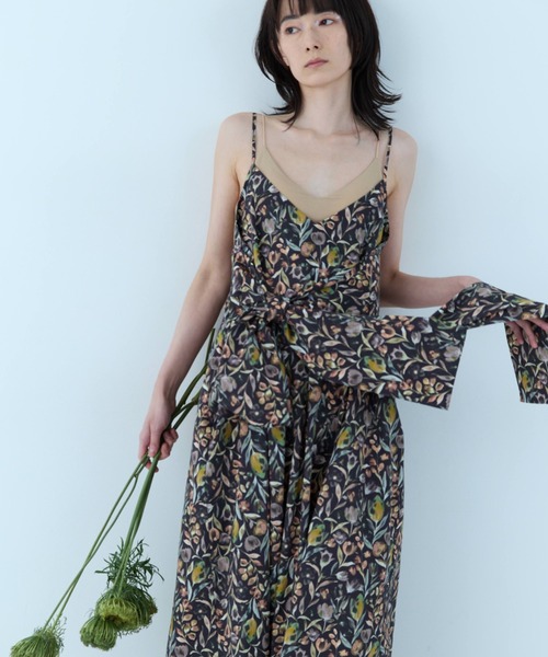flaeu(フラユ)の「Vintage Flower Camisole Dress(ワンピース・レディース・ブラック/アイボリー・FREE)」の12枚目の写真