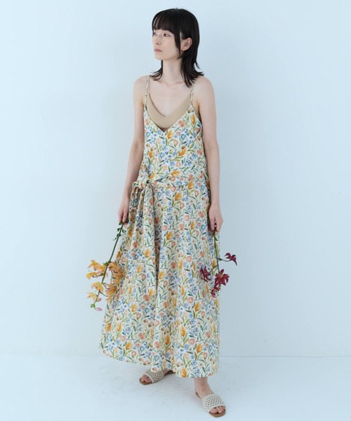 flaeu(フラユ)の「Vintage Flower Camisole Dress(ワンピース・レディース・ブラック/アイボリー・FREE)」の3枚目の写真