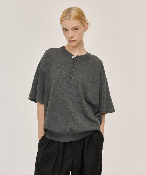 WETTEMPT(ウィテンプト)の「HIGH GAUGE HENRY NECK S/S KNIT / ハイゲージヘンリーネックS/Sニット(ニット/セーター・メンズ・ネイビー/グレー/ブラック・SMALL/MEDIUM/LARGE)」の19枚目の写真