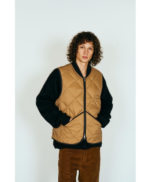 TOWNCRAFT（タウンクラフト）の「TOWNCRAFT / タウンクラフト 700FP Premium Quilted Light Down Vest Water-Repellent タウンクラフト 700FP プレミアム キルティング ライトダウンベスト （撥水加工）（ダウンベスト・メンズ・オリーブ/ブラウン/ブラック・LARGE/MEDIUM）」の20枚目の写真