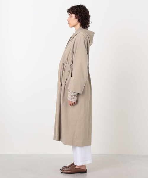 TOMORROWLAND (トゥモローランド)の「LAUREN MANOOGIAN Hood トレンチコート(トレンチコート・レディース・ライトベージュ/チャコールグレー・0)」の5枚目の写真