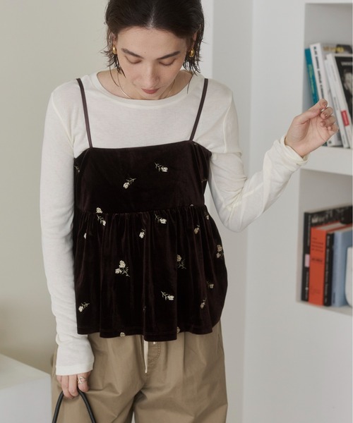 ANGIE(アンジー)の「ベロア 花柄 刺繍 ペプラムキャミソール ビスチェ / 秋服(キャミソール・レディース・ブラウン/ブラック・FREE)」の21枚目の写真