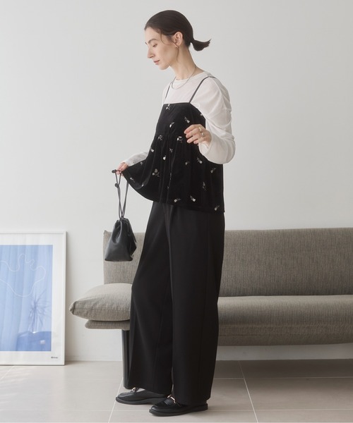 ANGIE(アンジー)の「ベロア 花柄 刺繍 ペプラムキャミソール ビスチェ / 秋服(キャミソール・レディース・ブラウン/ブラック・FREE)」の5枚目の写真