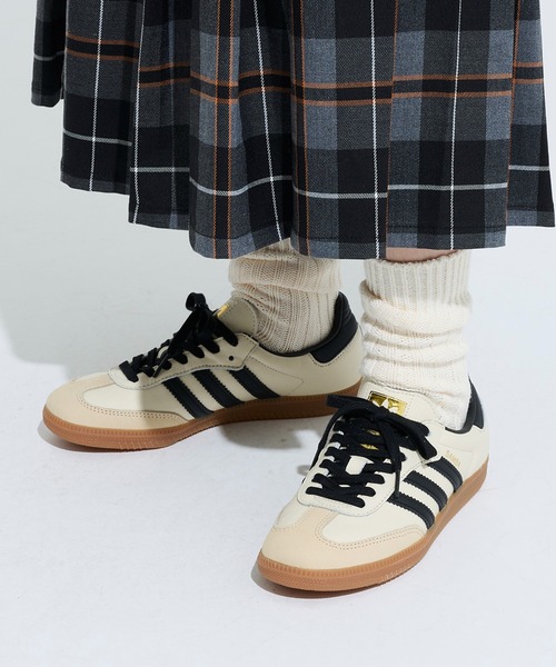 adidas(アディダス)の「サンバ OG / Samba OG / スニーカー アディダスオリジナルス adidas Originals(スニーカー・レディース・ベージュ・22.0cm/22.5cm/23.0cm/23.5cm/24.0cm/24.5cm/25.0cm/25.5cm/26.0cm/26.5cm/27.0cm/27.5cm/28.0cm/28.5cm/29.0cm/29.5cm/30.0cm/30.5cm/31cm)」の1枚目の写真