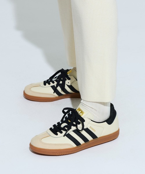 adidas(アディダス)の「サンバ OG / Samba OG / スニーカー アディダスオリジナルス adidas Originals(スニーカー・レディース・ベージュ・22.0cm/22.5cm/23.0cm/23.5cm/24.0cm/24.5cm/25.0cm/25.5cm/26.0cm/26.5cm/27.0cm/27.5cm/28.0cm/28.5cm/29.0cm/29.5cm/30.0cm/30.5cm/31cm)」の2枚目の写真