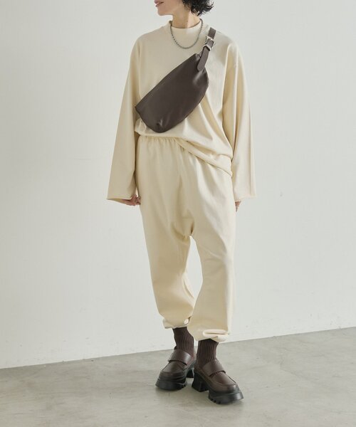 ear PAPILLONNER(イアパピヨネ)の「ラフスウェットトップス【SUM1 STYLE×MONT KEMMEL】(Tシャツ/カットソー・レディース・アイボリー/ブラック・FREE)」の20枚目の写真