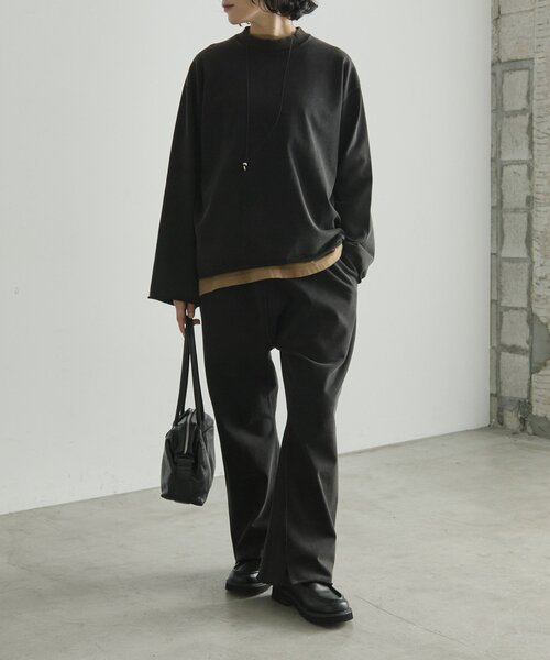 ear PAPILLONNER(イアパピヨネ)の「ラフスウェットトップス【SUM1 STYLE×MONT KEMMEL】(Tシャツ/カットソー・レディース・アイボリー/ブラック・FREE)」の4枚目の写真