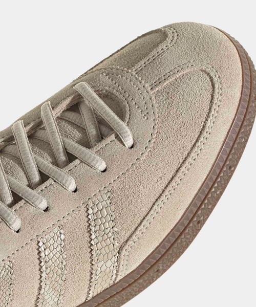 adidas(アディダス)の「ハンドボール スペツィアル / HANDBALL SPEZIAL / アディダスオリジナルス adidas Originals(スニーカー・メンズ・ベージュ・23.0cm/22.0cm/22.5cm/26.5cm/27.0cm/27.5cm/28.0cm/23.5cm/24.0cm/24.5cm/25.0cm/25.5cm/26.0cm/28.5cm/29.0cm)」の7枚目の写真