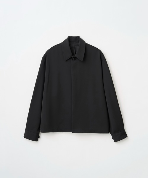 Juha(ユハ)の「COMPOSED CROPPED JACKET(ブルゾン・メンズ・カーキ/ブラック・3/4)」の9枚目の写真