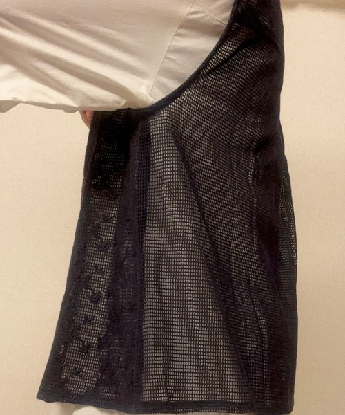 SELF+SERVICE（セルフサービス）の「ラッセルレース 刺繍入ベスト オーガニックコットン入（ベスト・レディース・ダークネイビー/ベージュ・L/M）」の9枚目の写真