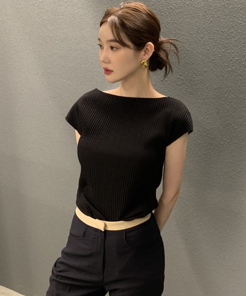Aelina(エリナ)の「ボートネック半袖スリットニットトップス(ニット/セーター・レディース・オフホワイト/ブラック・FREE)」の8枚目の写真