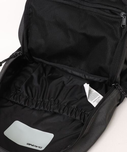DAKINE(ダカイン)の「DAKINE MISSION BACKPACK 18L バックパック/リュック 【2026年秋冬モデル】/ダカイン(バックパック/リュック・メンズ・ブラック/ブラックミックス・FREE)」の7枚目の写真