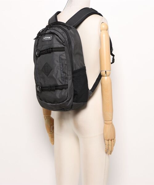 DAKINE(ダカイン)の「DAKINE MISSION BACKPACK 18L バックパック/リュック 【2026年秋冬モデル】/ダカイン(バックパック/リュック・メンズ・ブラック/ブラックミックス・FREE)」の8枚目の写真