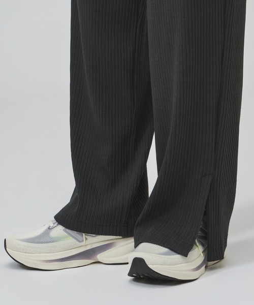 NEW BALANCE（ニューバランス）の「【別注】ニューバランス New Balance ワイドリブパンツ 限定コラボ（その他パンツ・レディース・オフホワイト/ブラック・S/L）」の17枚目の写真