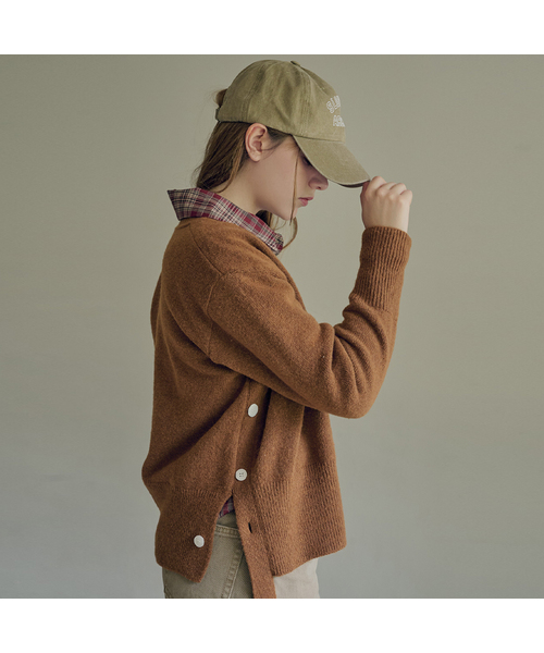 SLOWLOLLI(スローローリ)の「Essential knit cardigan_5 Colors(カーディガン/ボレロ・レディース・パープル/レッド/ブルー/アイボリー/キャメル・FREE)」の1枚目の写真