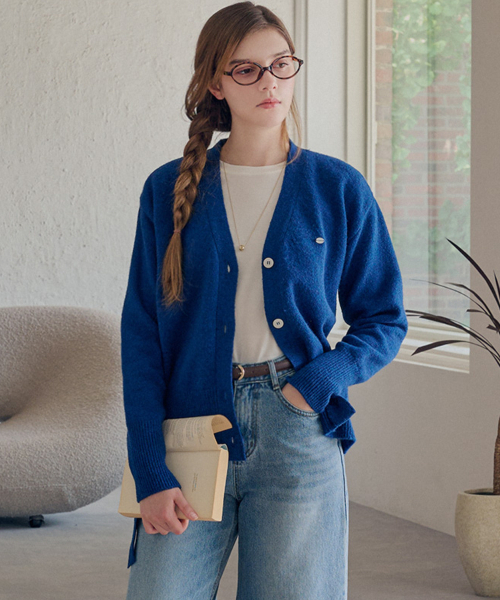 SLOWLOLLI(スローローリ)の「Essential knit cardigan_5 Colors(カーディガン/ボレロ・レディース・パープル/レッド/ブルー/アイボリー/キャメル・FREE)」の7枚目の写真