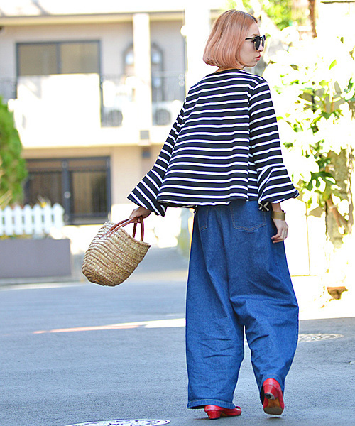 coca(coca)(コカ)の「ボーダー&無地袖フレアカットソー(Tシャツ/カットソー・レディース・ホワイト×ブラック/ホワイト/ブラック×ホワイト/ブラック・ONE SIZE)」の13枚目の写真