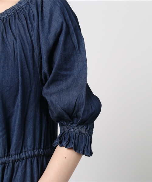 RODEO CROWNS WIDE BOWL（ロデオクラウンズワイドボウル）の「デニム マキシ ワンピース（ワンピース・レディース・ダークブルー/ライトブルー・FREE）」の7枚目の写真