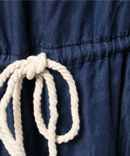 RODEO CROWNS WIDE BOWL（ロデオクラウンズワイドボウル）の「デニム マキシ ワンピース（ワンピース・レディース・ダークブルー/ライトブルー・FREE）」の3枚目の写真