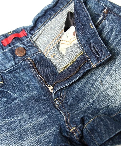 Ray BEAMS（レイビームス）の「RED CARD×Ray BEAMS / 別注 デニムショートパンツ（デニムパンツ・レディース・インディゴブルー・23/24/25）」の6枚目の写真
