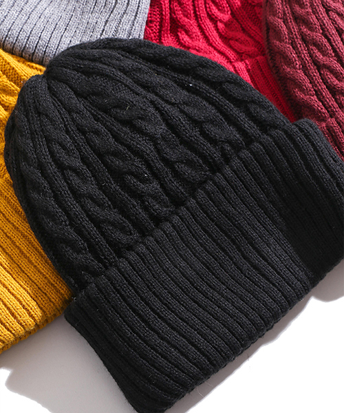 WEGO（ウィゴー）の「WEGO/ケーブルニットキャップ（ニットキャップ/ビーニー・メンズ・ワイン/杢グレー/ピンク/マスタード/ブラック/イエロー/ライトピンク・FREE）」の2枚目の写真