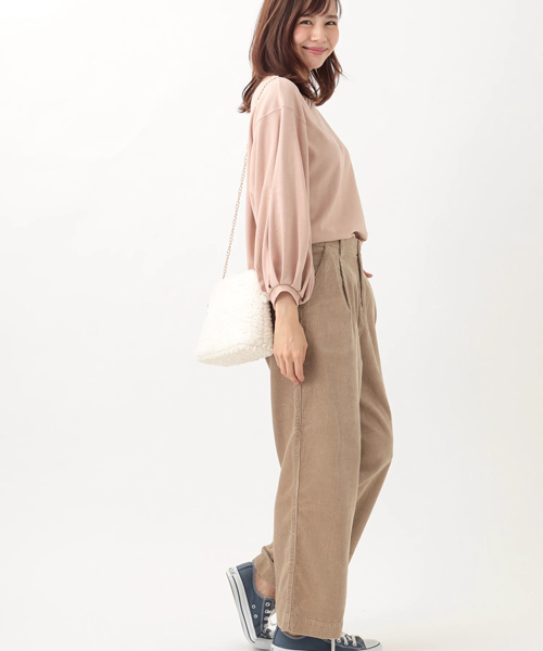 earth music&ecology(アースミュージックアンドエコロジー)の「・ハイネックビッグスリーブプルオーバー(Tシャツ/カットソー・レディース・ライトグレー/ブラック/ライトベージュ/ブラウン/ブルーグリーン/ピンクベージュ・FREE)」の15枚目の写真