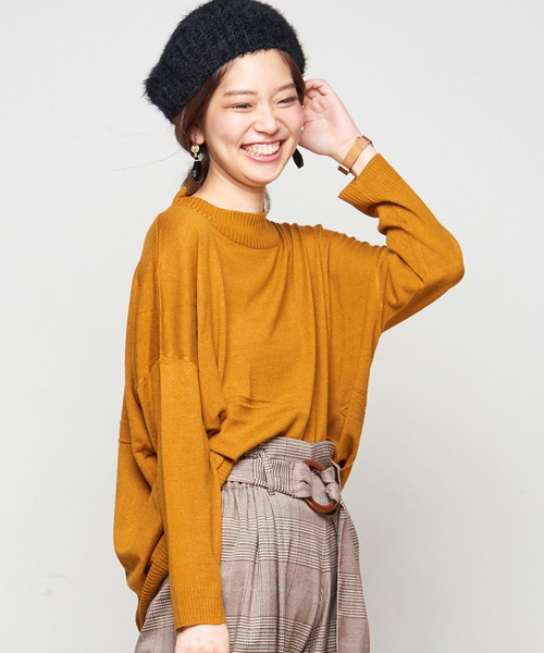 natural couture（ナチュラルクチュール）の「ＨｅａｔＪｏｙドルマンチュニック（ニット/セーター・レディース・ブラック/ベージュ/マスタード/オフホワイト/ターコイズブルー/レッド・FREE）」の5枚目の写真