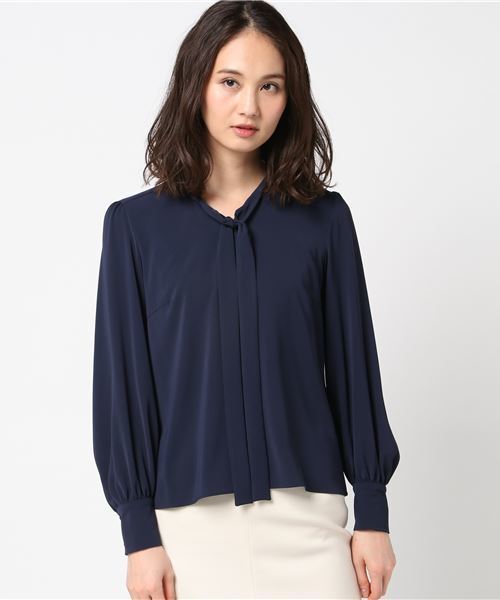 NATURAL BEAUTY（ナチュラルビューティー）の「ソアパールエアリーサテンブラウス（シャツ/ブラウス・レディース・クリアグリーン/ブルー系その他/インディゴブルー/ホワイト・38/40/36）」の13枚目の写真